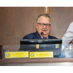 Comissão de Educação da Câmara de Campo Largo analisa as informações recebidas sobre o Transporte Escolar